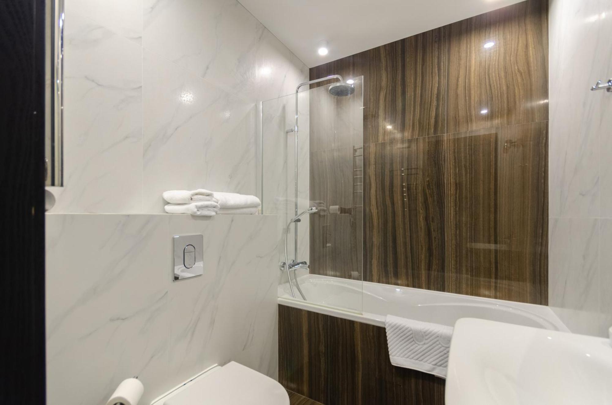 Petrovdom 9-102 In Best Apartment In Rc New York Concept House Kiev Ngoại thất bức ảnh