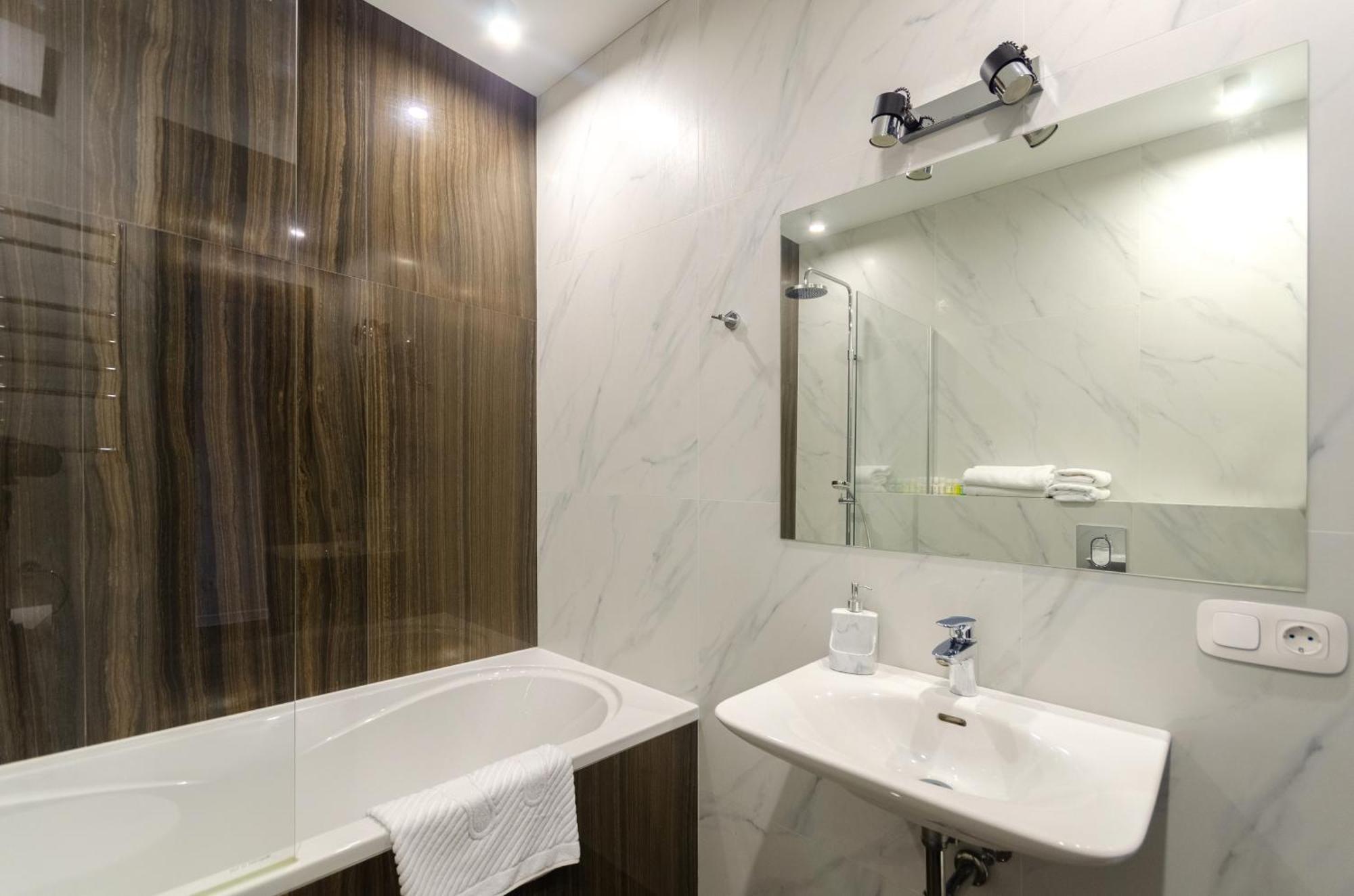 Petrovdom 9-102 In Best Apartment In Rc New York Concept House Kiev Ngoại thất bức ảnh